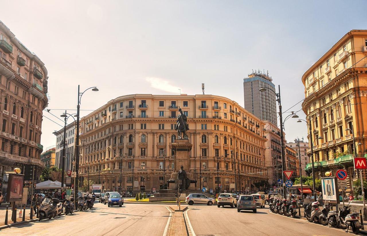 Be Italian Flat Piazza Bovio 22 Otel Napoli Dış mekan fotoğraf