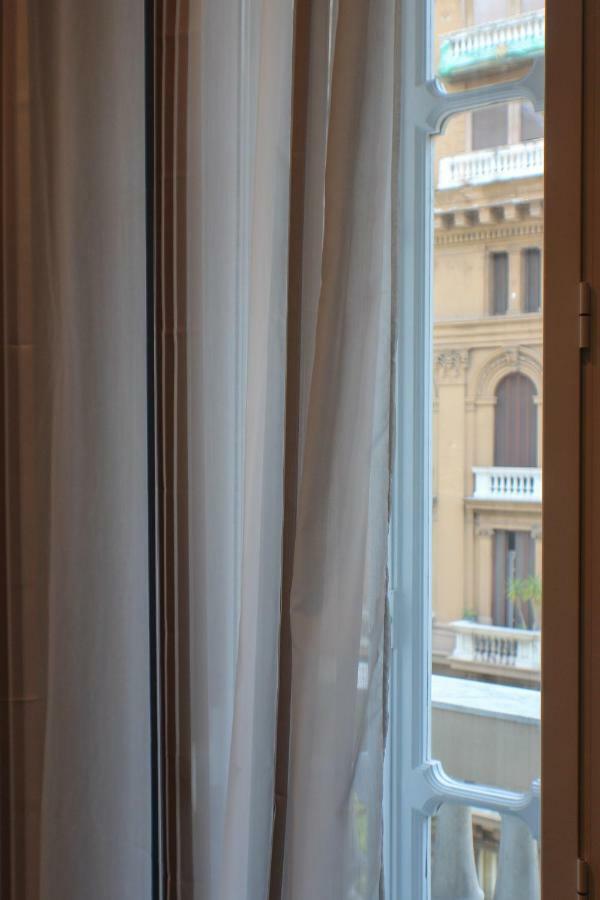 Be Italian Flat Piazza Bovio 22 Otel Napoli Dış mekan fotoğraf